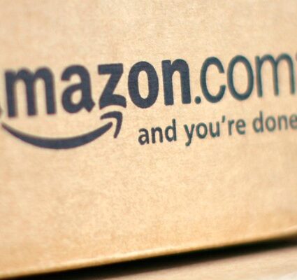 Amazon Collect+ Lockers at Lakeside Village!