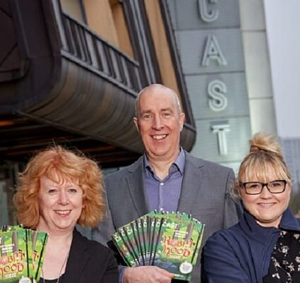 Lakeside Village takes centre stage at this year’s Panto