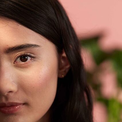 The Body Shop: How to Shape Eyebrows