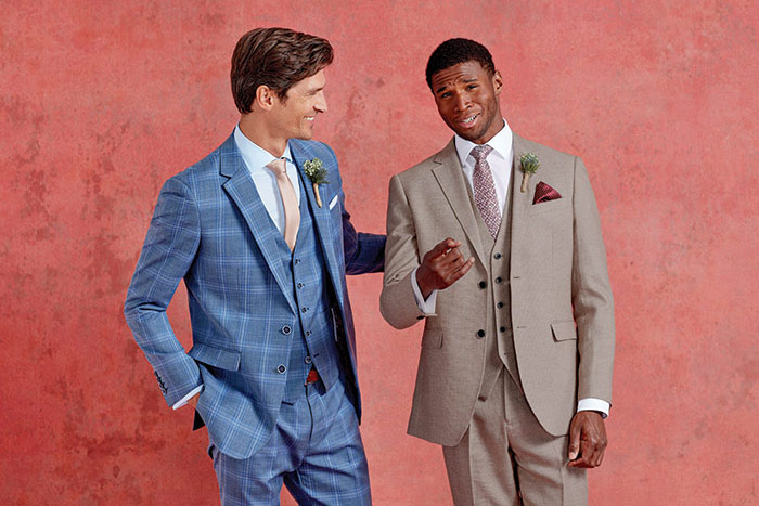 Pix: Shaun Flannery/shaunflanneryphotography.com COPYRIGHT PICTURE>>SHAUN FLANNERY>01302-570814>>07778315553>> 13th August 2016 Lakeside Village 20th Birthday Celebrations Surfing - Henley Brooksbank of Cantley.