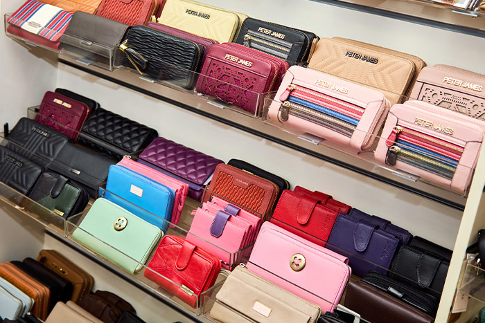 LakesideVillage Baggage Factory Gallery