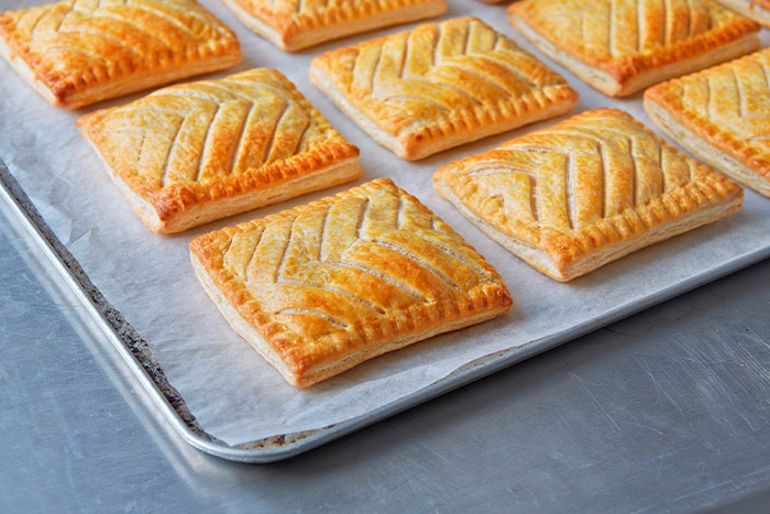 LakesideVillage Greggs Gallery2