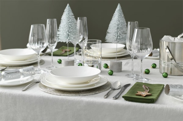 ProCook setting perfect table